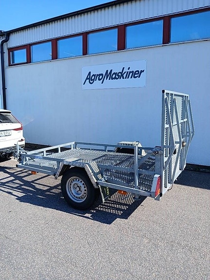 Reko FA 2627 maskinsläp