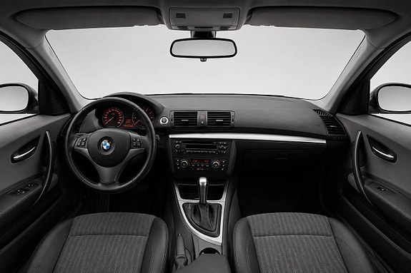 BMW 118i 10 of 19
