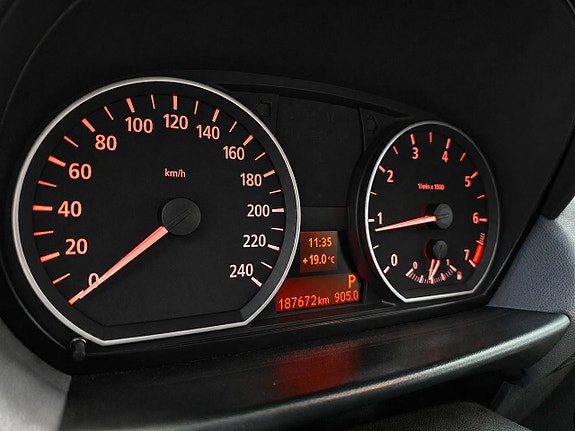 BMW 118i 13 of 19
