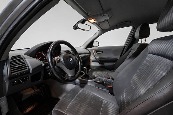 BMW 118i 7 of 19