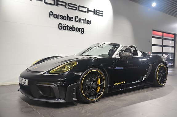 Porsche 718 Spyder RS 8 of 18