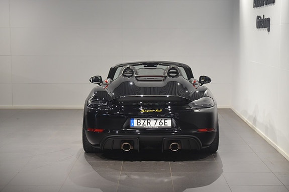 Porsche 718 Spyder RS 7 of 18