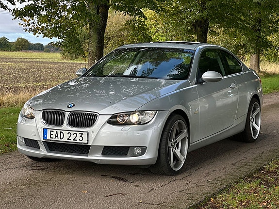BMW 325i 2 of 5