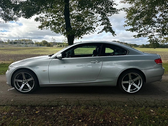 BMW 325i 8 of 16