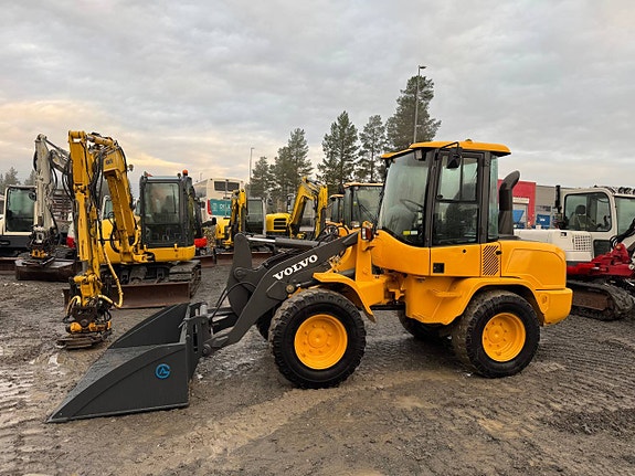 Hjullastare Volvo L30G 379.000:-