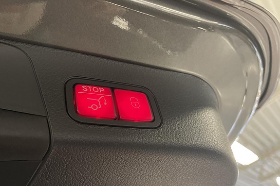 Mercedes-Benz GLB220 d 14 of 23
