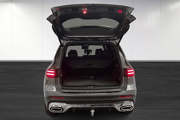 Mercedes-Benz GLB220 d 12 of 23