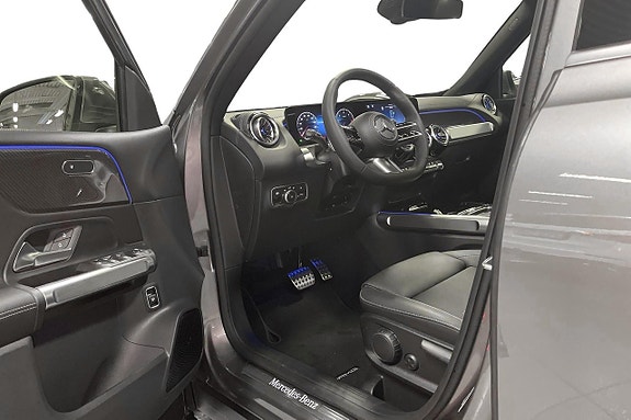 Mercedes-Benz GLB220 d 11 of 23