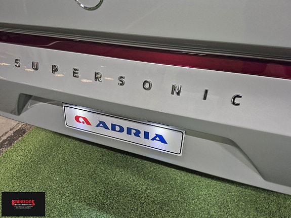 Adria SUPERSONIC 890 LL - Mercedes Benz CDI 170HK 13 of 19