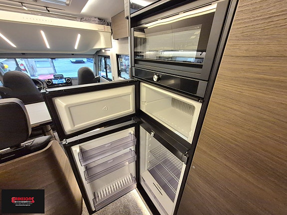 Adria SUPERSONIC 890 LL - Mercedes Benz CDI 170HK 12 of 19