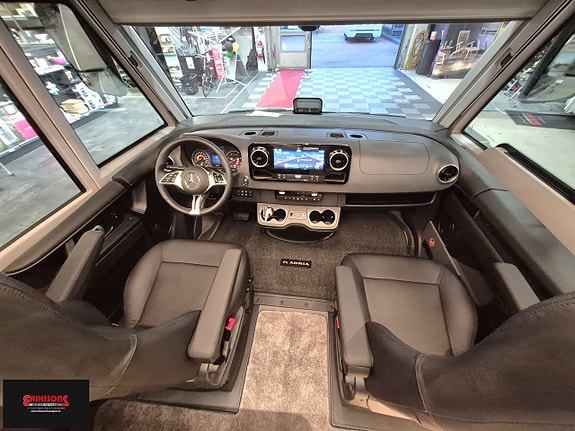 Adria SUPERSONIC 890 LL - Mercedes Benz CDI 170HK 17 of 19