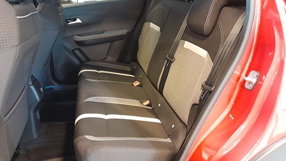 Opel Frontera 13 of 15