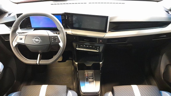 Opel Frontera 9 of 15