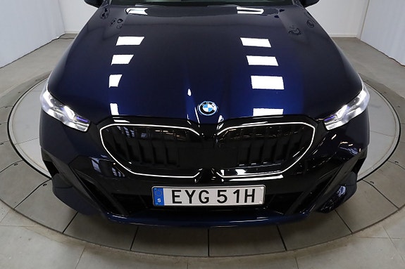 BMW 550e 3 of 29