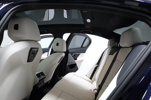 BMW 550e 14 of 29
