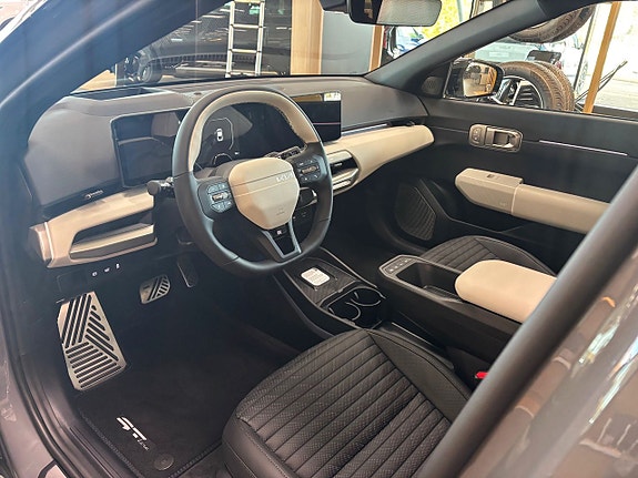 Kia EV4 9 of 20