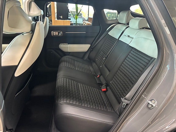 Kia EV4 10 of 20