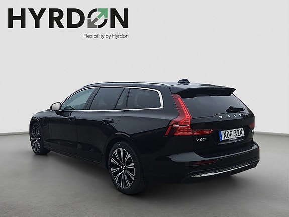 Volvo V60 4 of 5