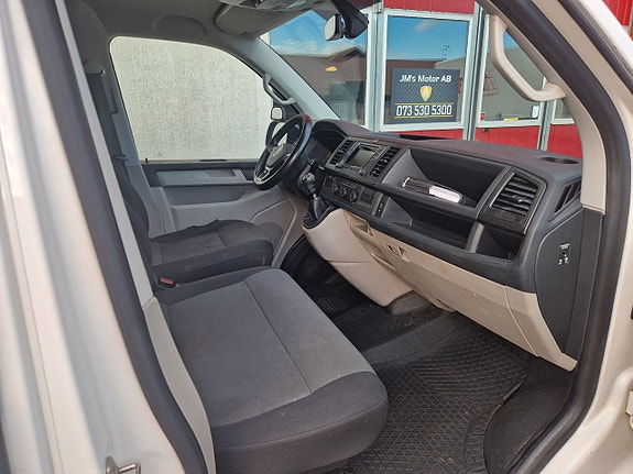 Volkswagen Transporter 10 of 14