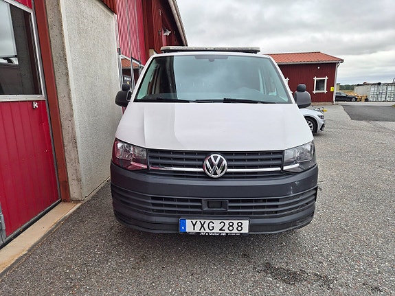 Volkswagen Transporter 7 of 13