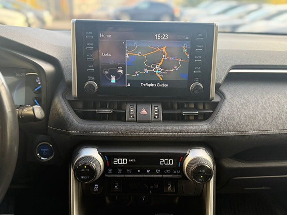 Toyota RAV4 15 of 22