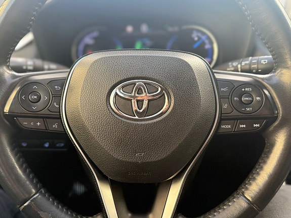 Toyota RAV4 12 of 22