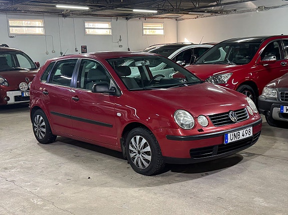 Volkswagen Polo 2 of 5
