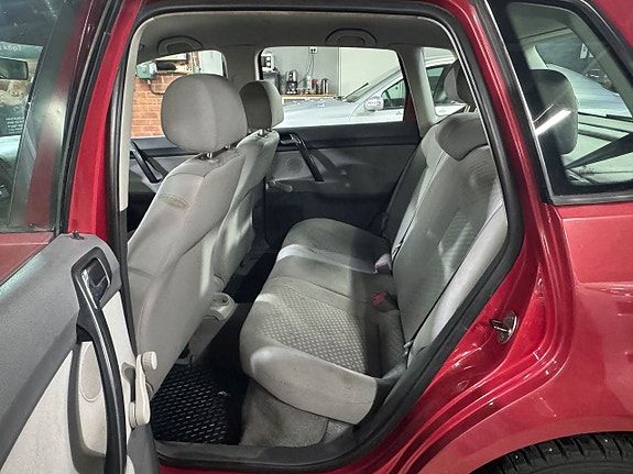 Volkswagen Polo 10 of 13