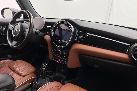 MINI Cooper 5 of 5