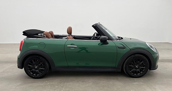 MINI Cooper 4 of 5