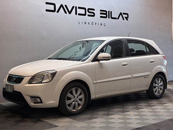 Kia Rio 7 of 14