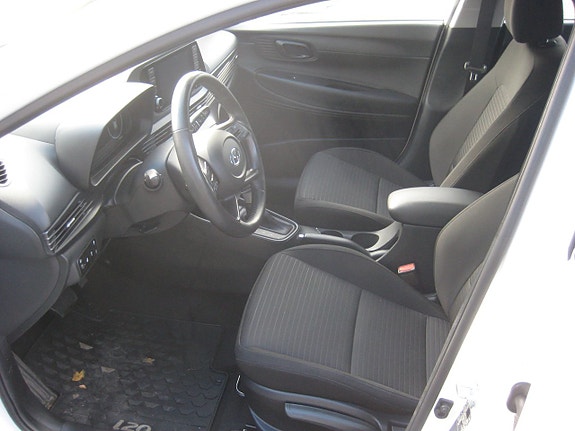 Hyundai i20 9 of 17