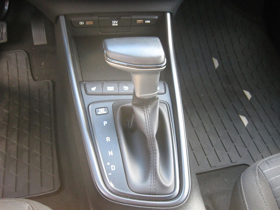 Hyundai i20 13 of 17