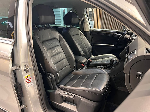 Volkswagen Tiguan 17 of 27