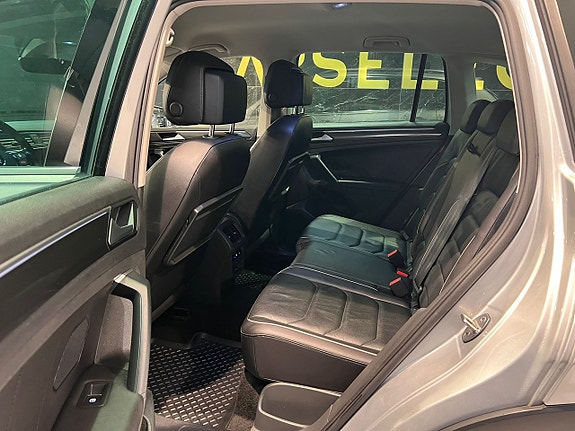 Volkswagen Tiguan 15 of 27