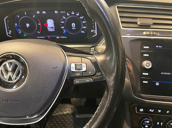 Volkswagen Tiguan 12 of 27