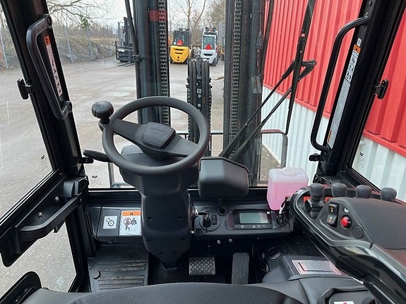 Doosan B 20 X-7 4 of 4