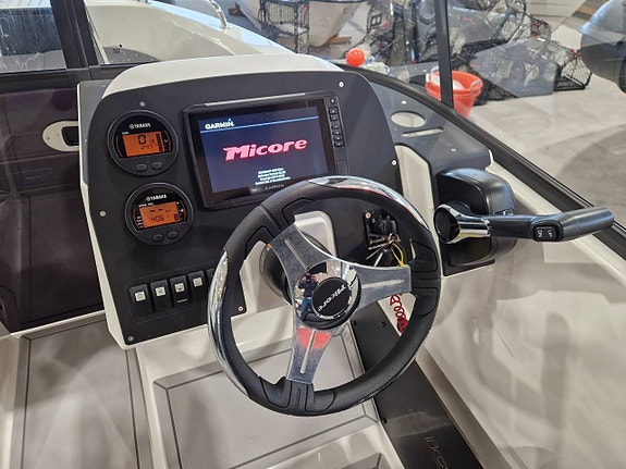 Micore 58 BR-24 Yamaha F100-24 7 of 10