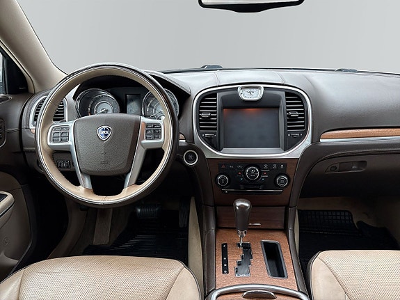 Lancia Thema 9 of 12