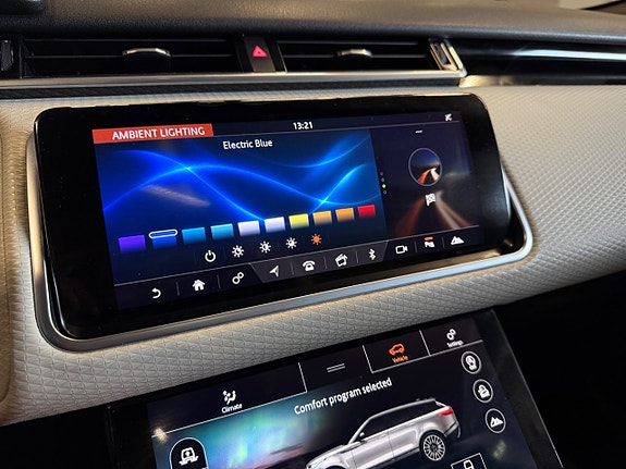 Land Rover Range Rover Velar 26 of 28