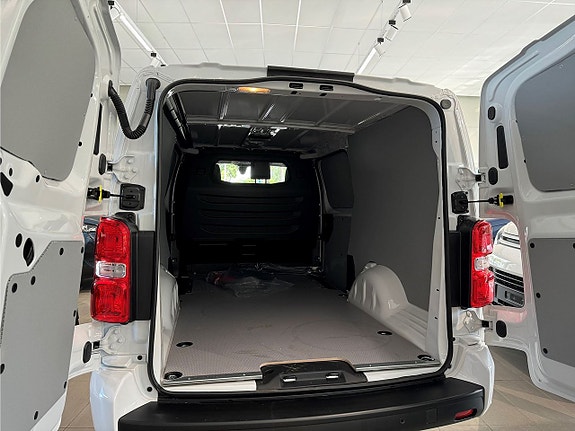 Peugeot e-Expert 7 of 7
