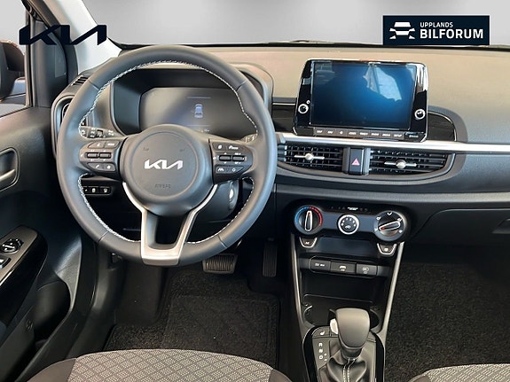 Kia Picanto 7 of 15