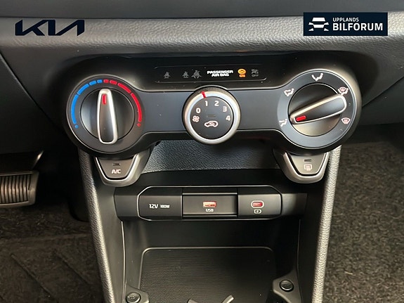 Kia Picanto 13 of 15