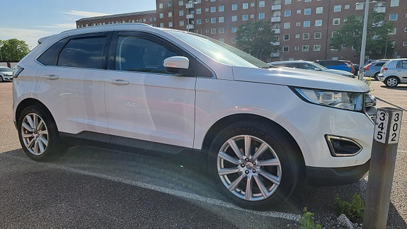 Ford Edge 5 of 15