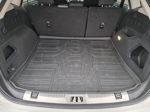 Ford Edge 12 of 15