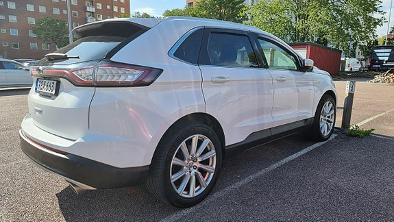 Ford Edge 3 of 15