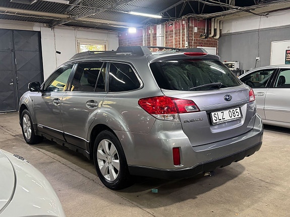 Subaru Outback 4 of 18