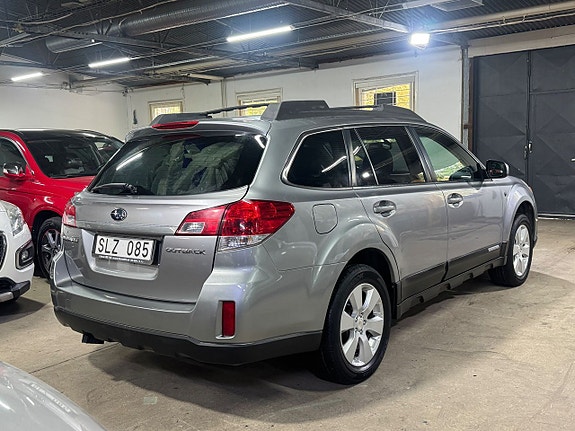 Subaru Outback 6 of 18