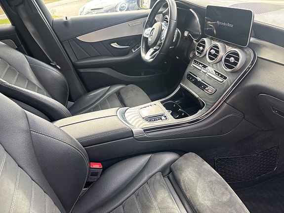 Mercedes-Benz GLC200 d 3 of 5