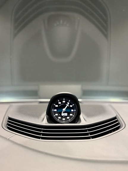 Porsche Taycan Turbo 18 of 20